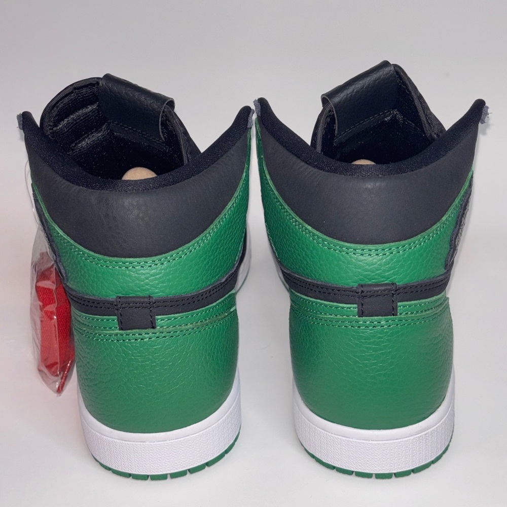Air Jordan 1 High Pine Green Men’s Size 11 - Picture 4 of 8